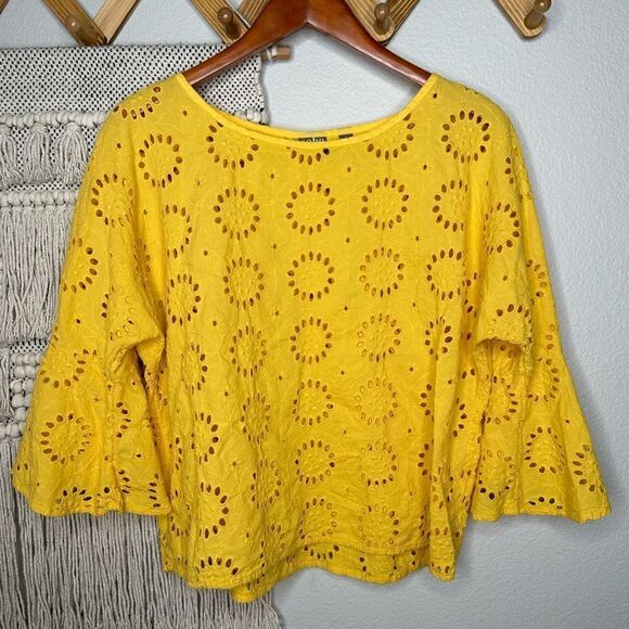 Soho Yellow Sunrise Orange Bell Sleeve Eyelet Blouse Large - Picture 2 of 7